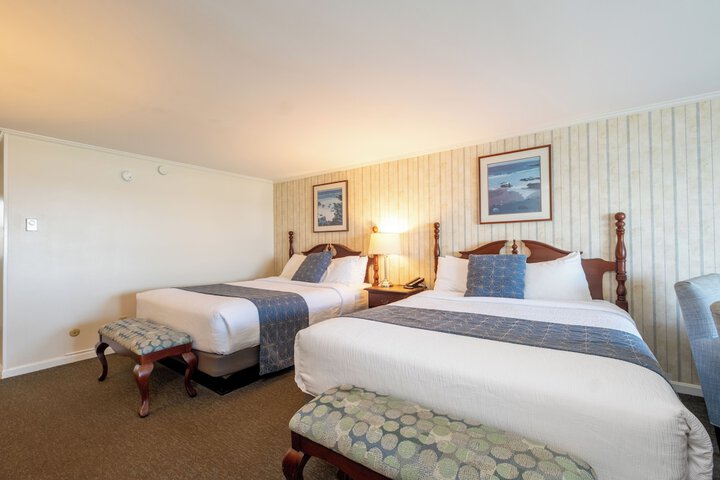 Room 45 of 176