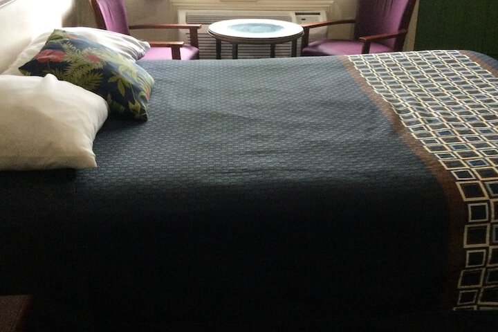 Room 15 of 36