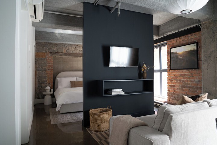 Room 124 of 151