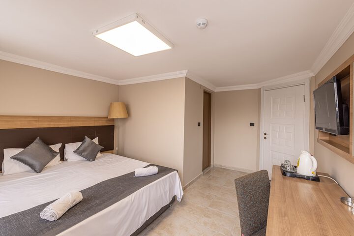 Room 22 of 28