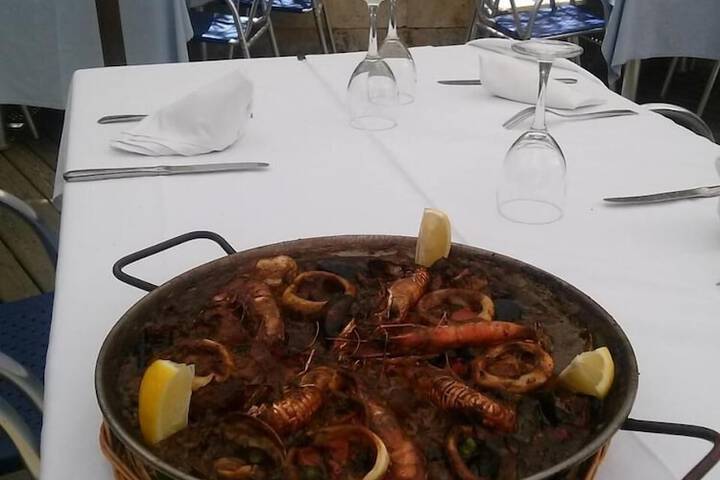 Dining 42 of 65