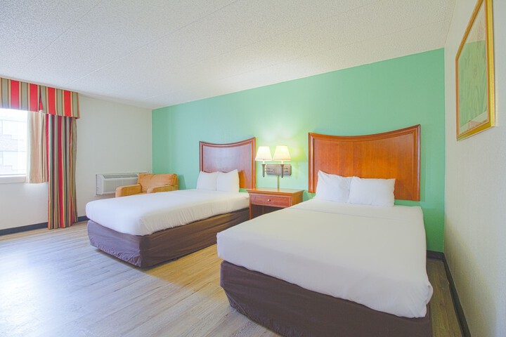 Double Accessible King Size Bed (5 of 21)