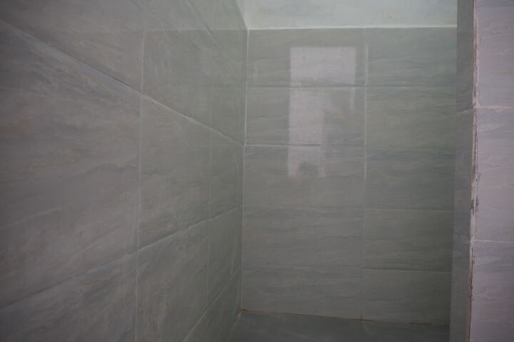 Room 21 of 28