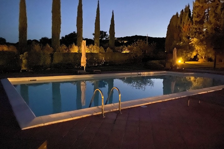 Pool 22 of 48