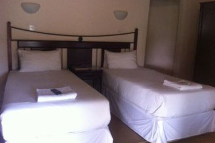 Room 15 of 53