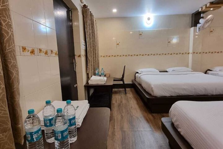 Room 14 of 34