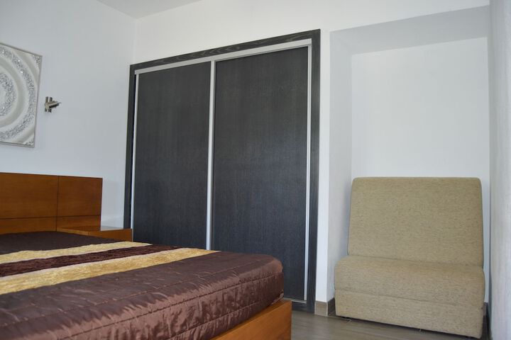 Room 33 of 110