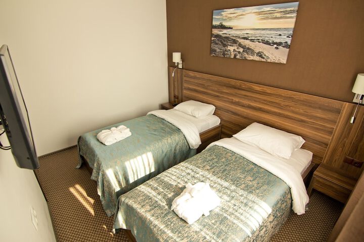Room 13 of 35