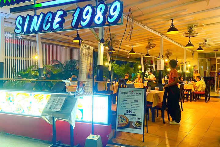 Dining 50 of 58