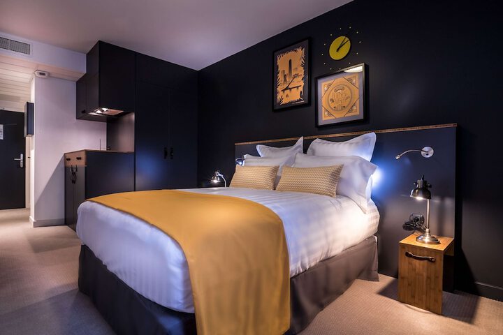 Room 34 of 68