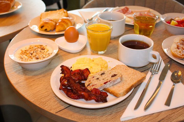 Breakfast/Coffee Service 27 of 43