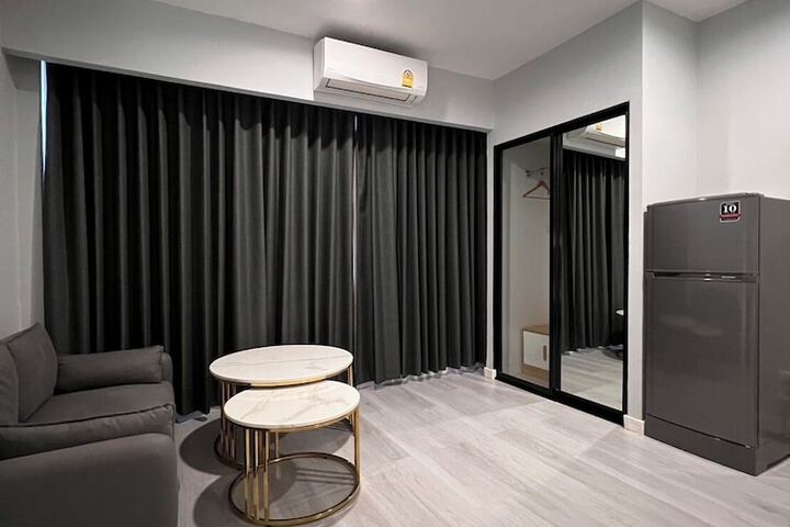 Room 44 of 93