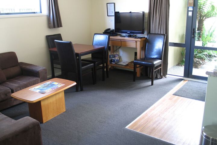Room 25 of 51