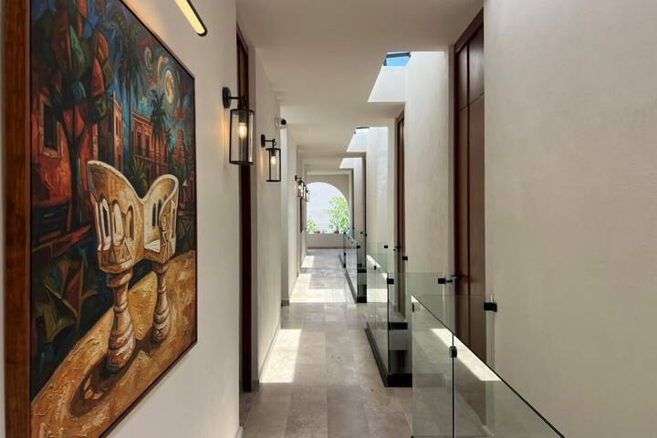 Ballroom/Hall 43 of 62