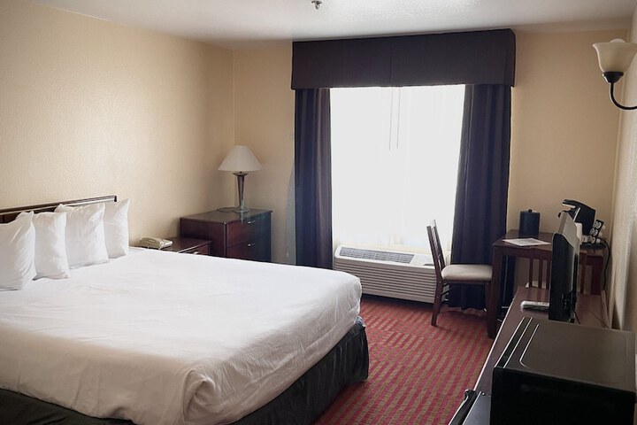 Room 13 of 71