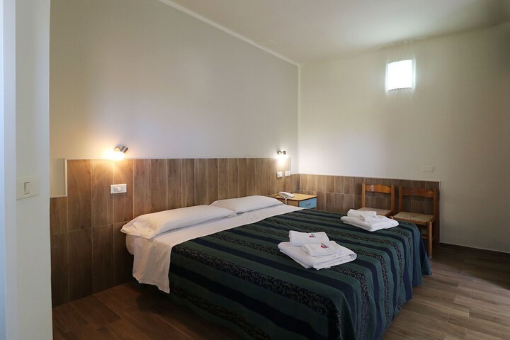 Room 73 of 150