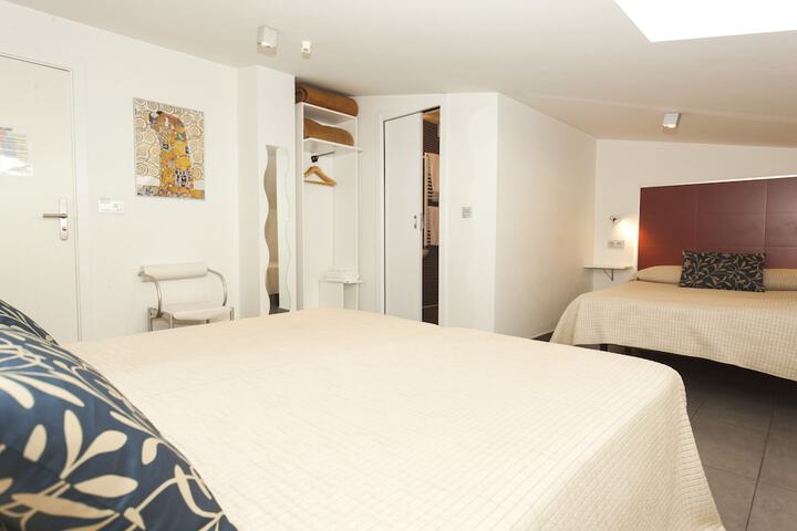 Room 26 of 41
