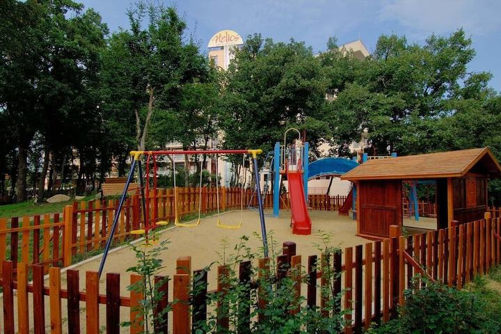 Children's play area - outdoor