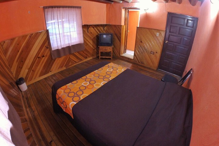 Room 3 of 10
