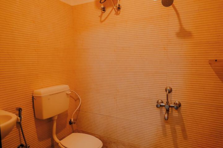 Room 49 of 94