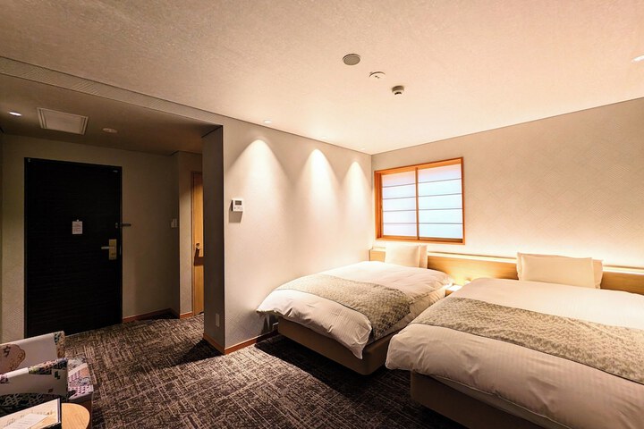 Room 16 of 138
