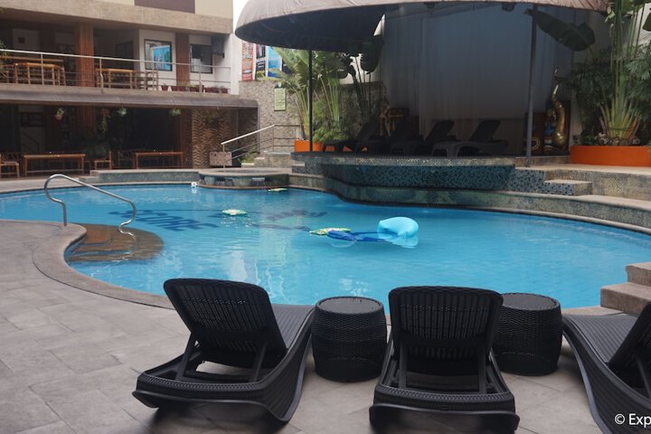 Photo of Score Birds Hotel