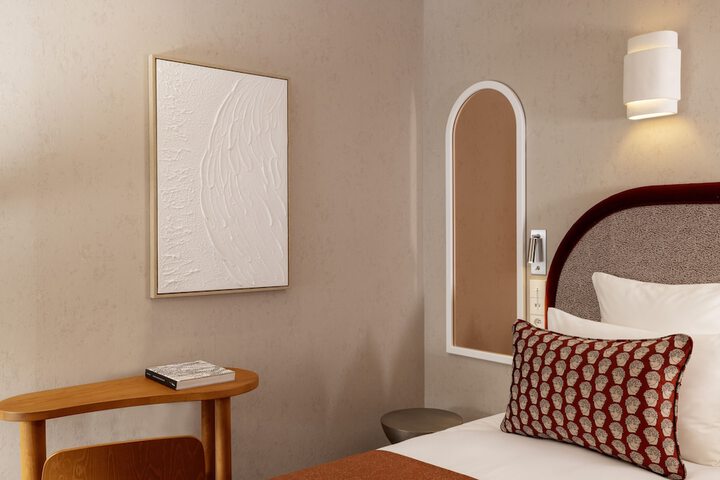 Room 22 of 64