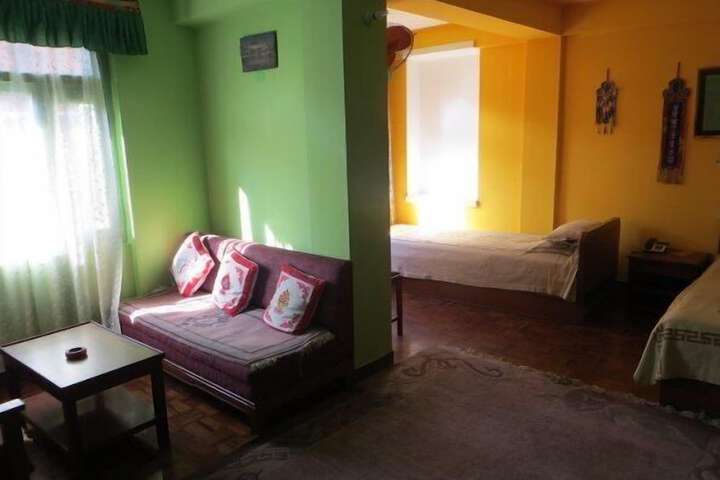 Room 26 of 42