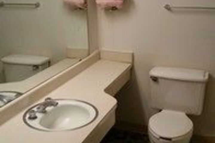 Room 2 of 20