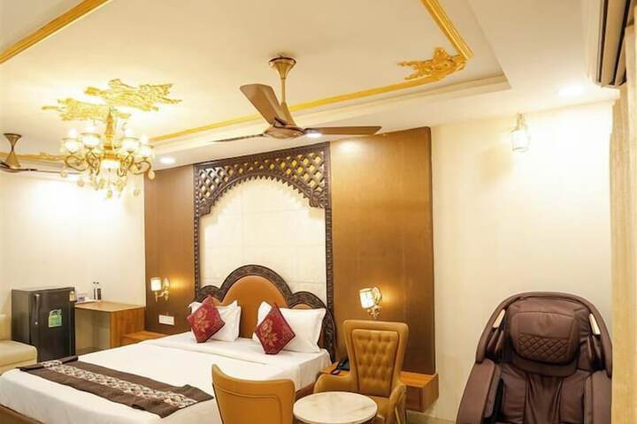 Room 4 of 14