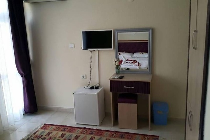 Room 4 of 29