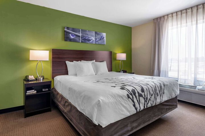 Room 27 of 51