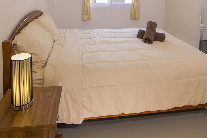 Room 2 of 7