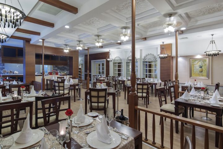 Dining 97 of 182