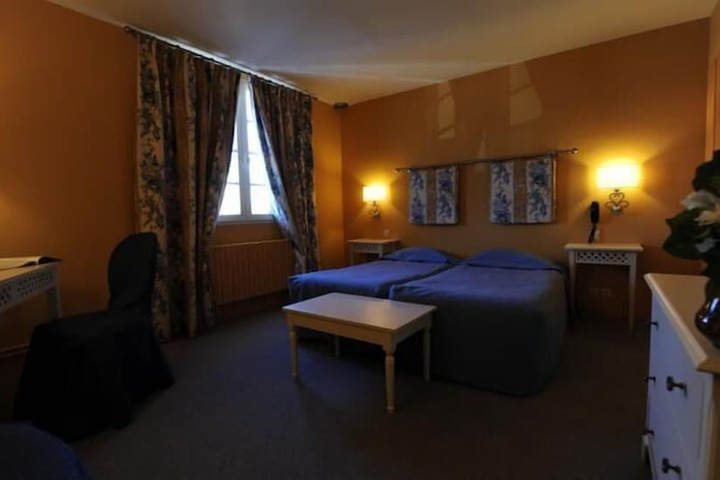 Room 21 of 53