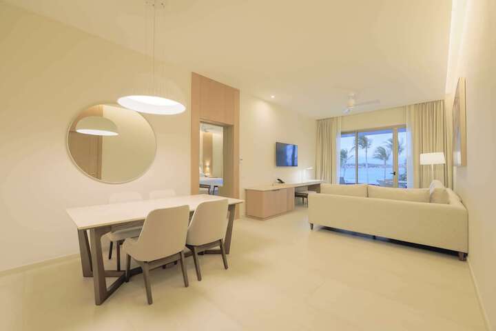 Room 10 of 86