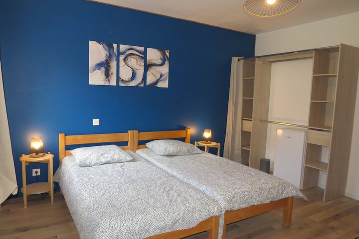 Room 12 of 28