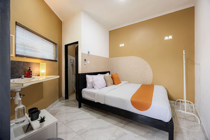 Room 15 of 24