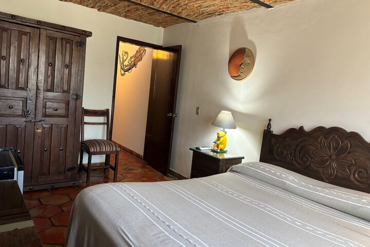 Room 42 of 150