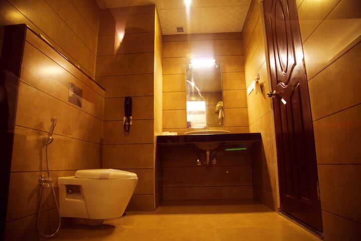 Room 22 of 43