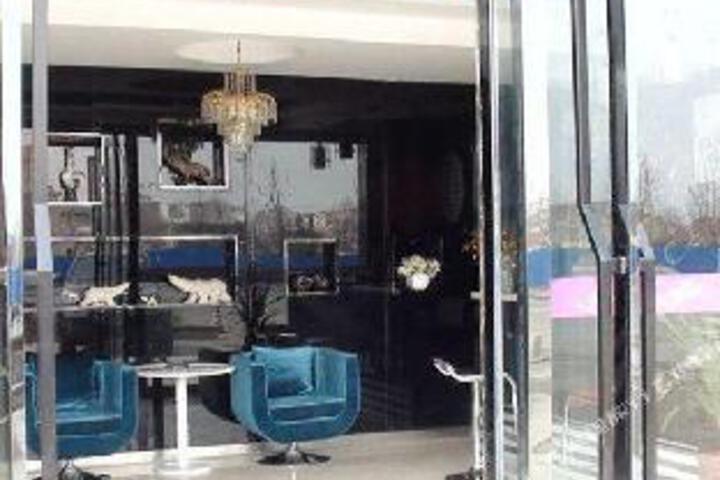 Qingdao Aiyouke Boutique Hotel (Chengyang Tianan Digital City Branch)
