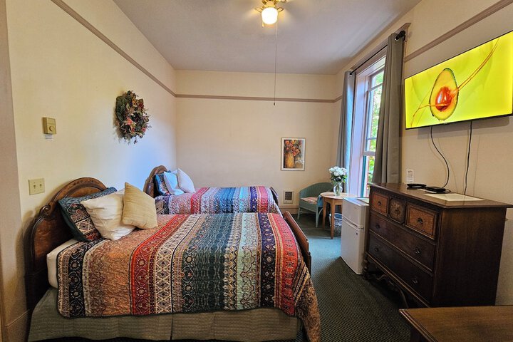 Room 51 of 103