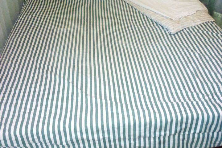 Room 3 of 8