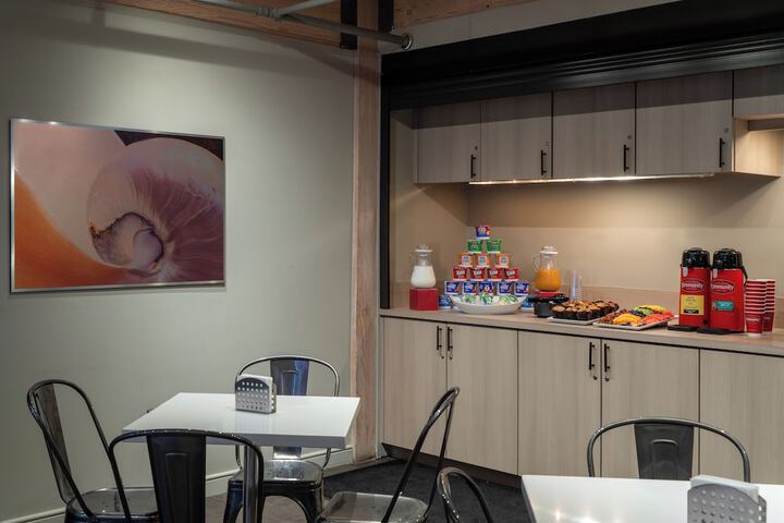 Breakfast area