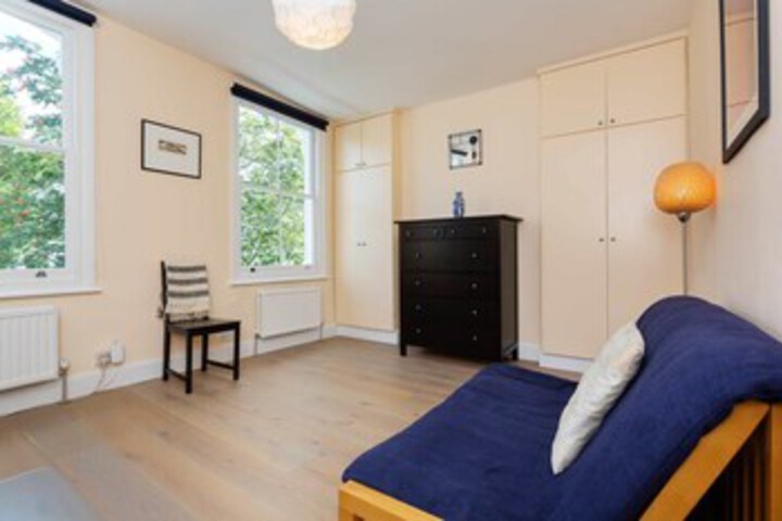Room 10 of 24