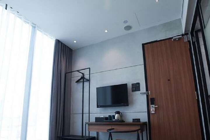 Room 48 of 101