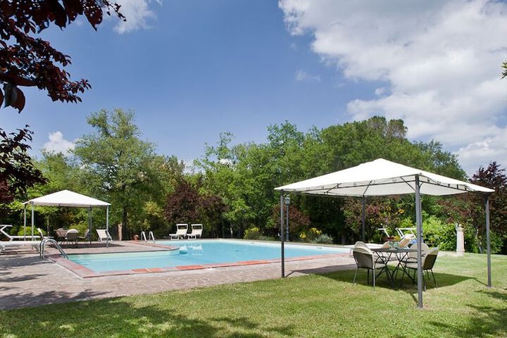 Pool 48 of 74