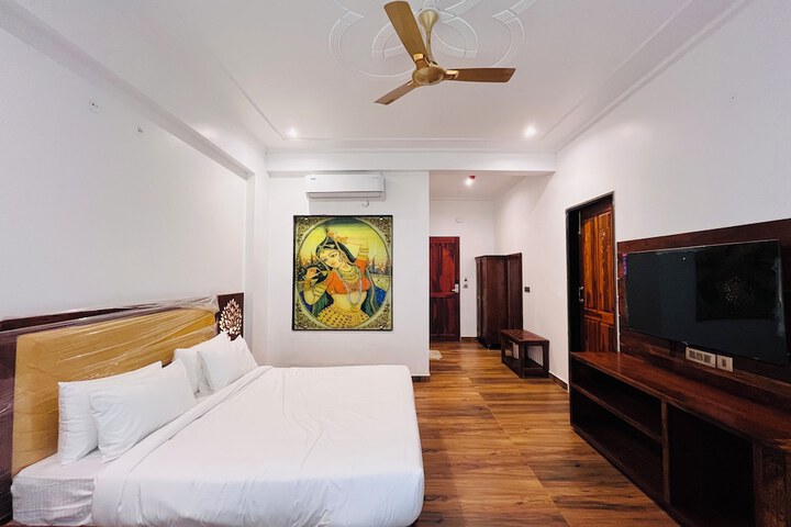 Room 7 of 23