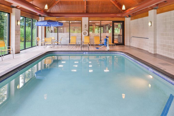 Pool 11 of 30