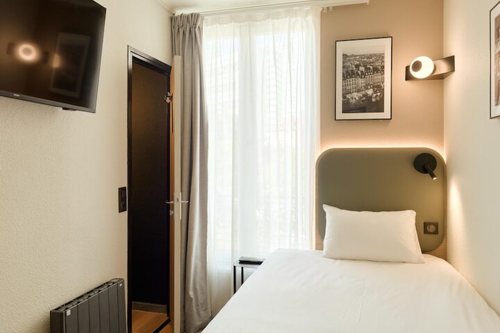 Room 19 of 41
